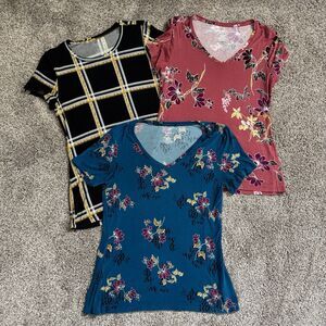 Set Of 3 Apt. 9 Floral Striped Blouses Tops Shirts Size Medium Bundle Lot